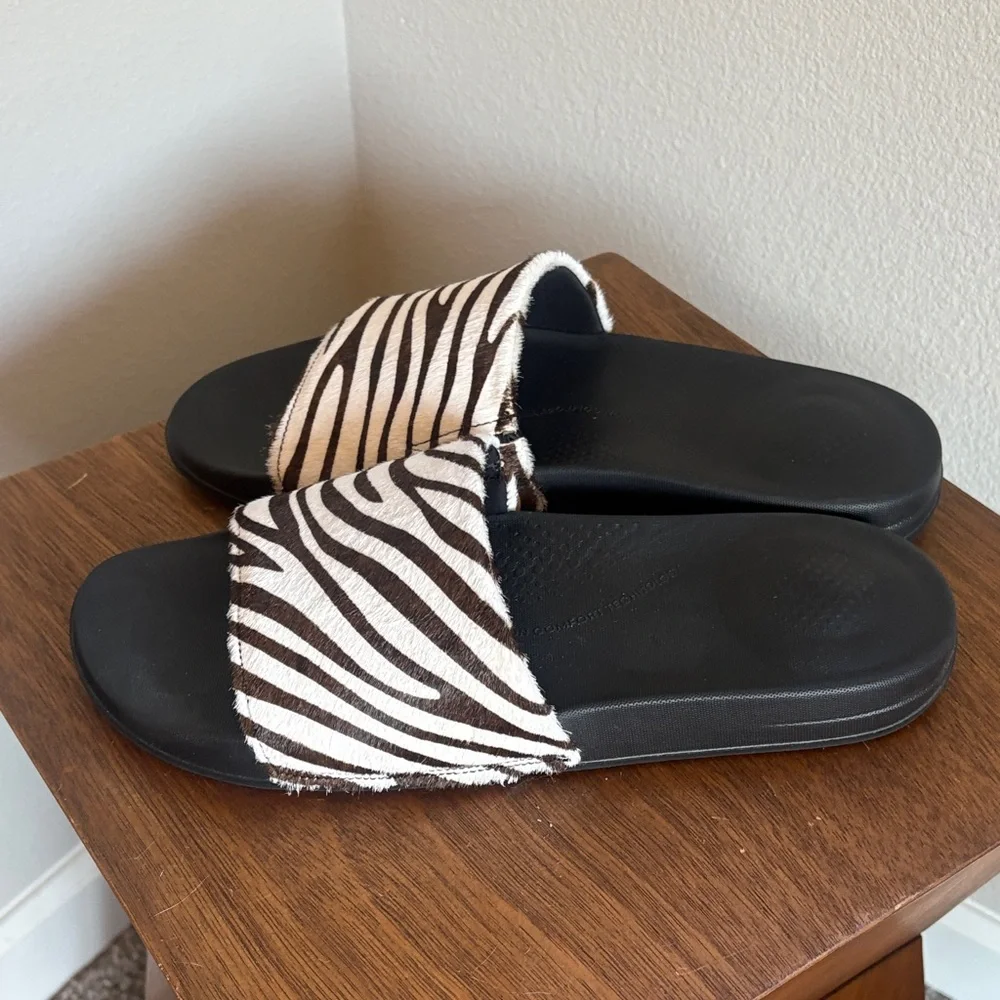 Fitflop EUC Iqushion Hair-on Leather Zebra Print Slides Women’s EU 42 / US 10